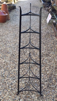 6 Tier Wrought Iron Saucepan Stand SS27