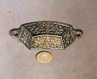 Cast Iron Cup Drawer Handle CK562 