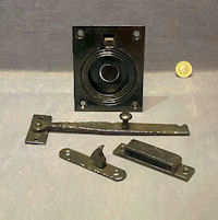 Cast Iron Ring Door Latch Set DL113