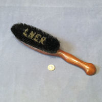 L.N.E.R Clothes Brush B32