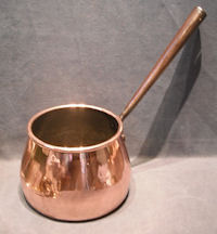 Large Bellied Copper Saucepan SP154