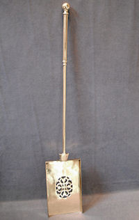 Large Brass Fireside Shovel F389