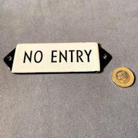 No Entry Enamel Plaque NP401