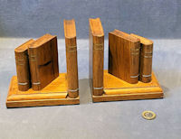 Pair of Oak Bookends BT5