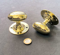 Pair of Oval Brass Door Knobs, 2 pairs available DH102