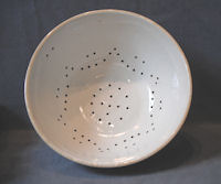 Stoneware Colander MB2